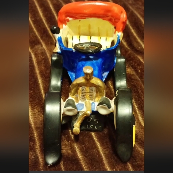 Vintage Capodimonte Ceramic Old Car Buick from Italy Hand Painted - Picture 3 of 9